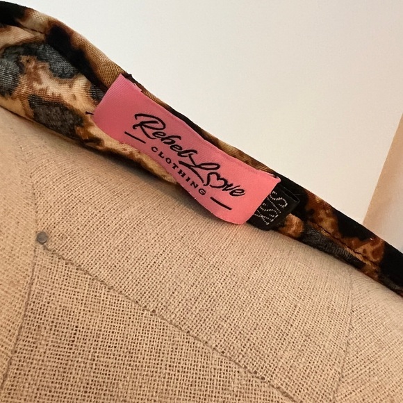 Leopard Print Off-Shoulder Dress - Picture 5 of 5